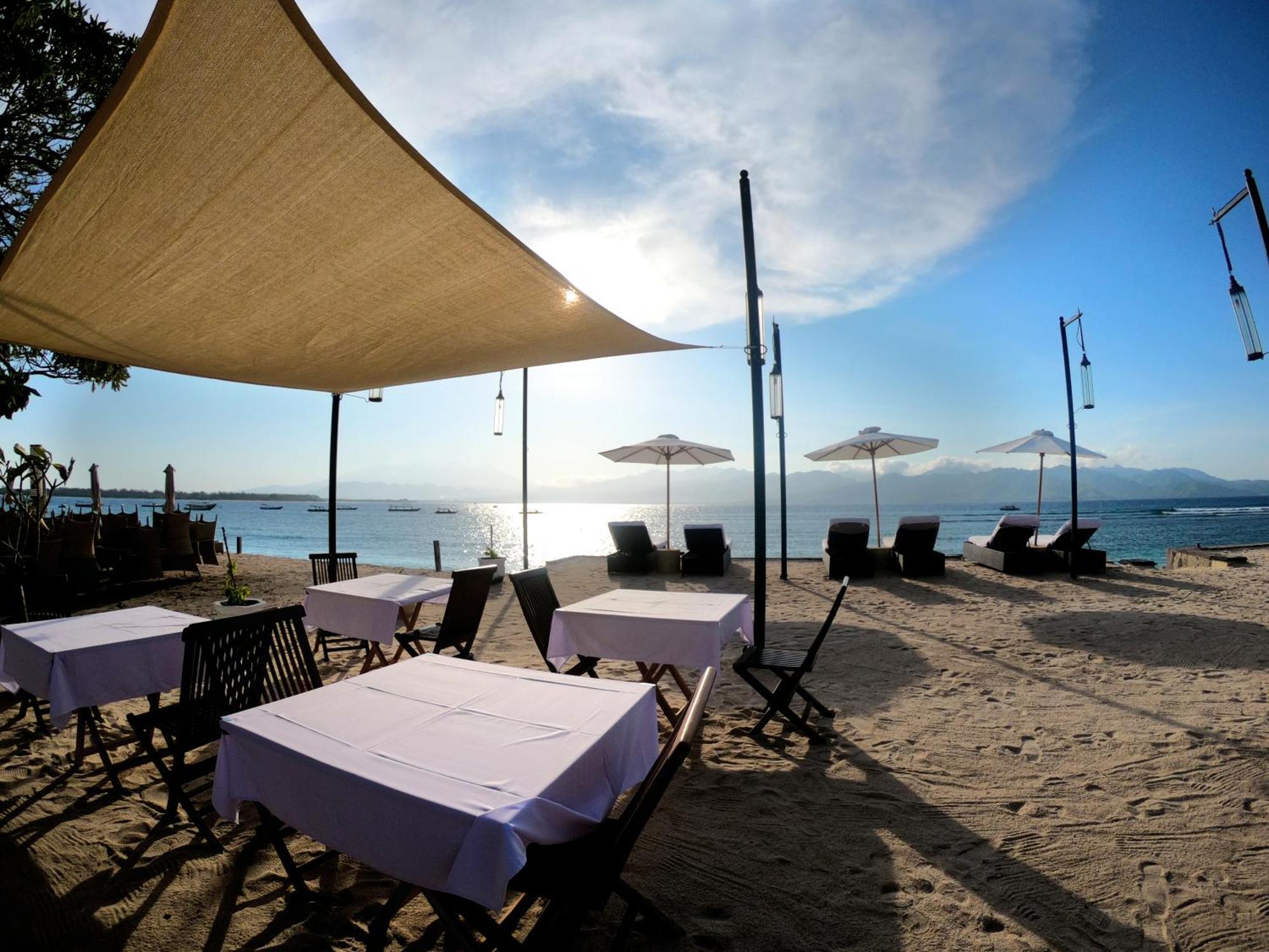 Kokomo Resort Gili Trawangan Buitenkant foto