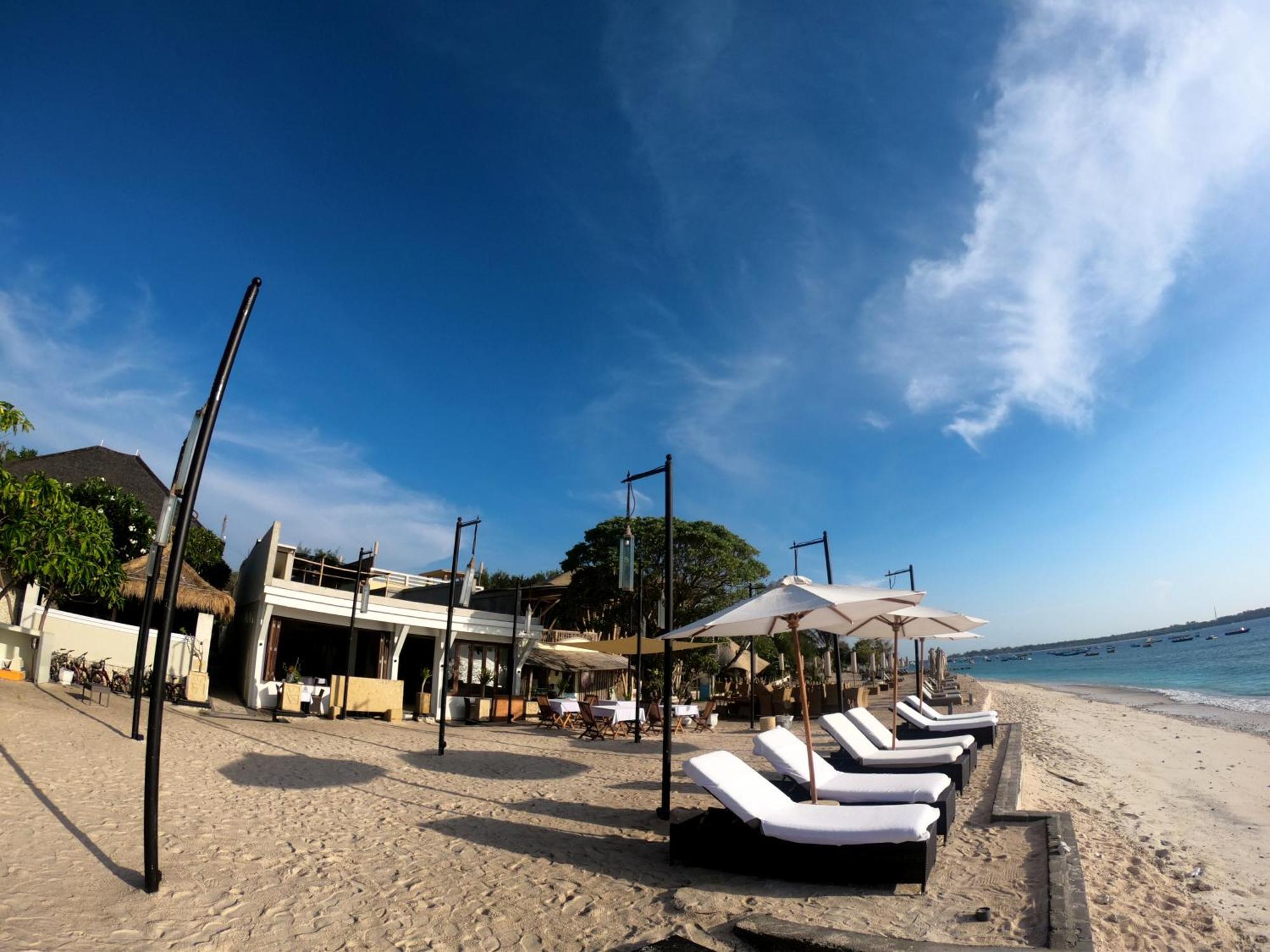 Kokomo Resort Gili Trawangan Buitenkant foto